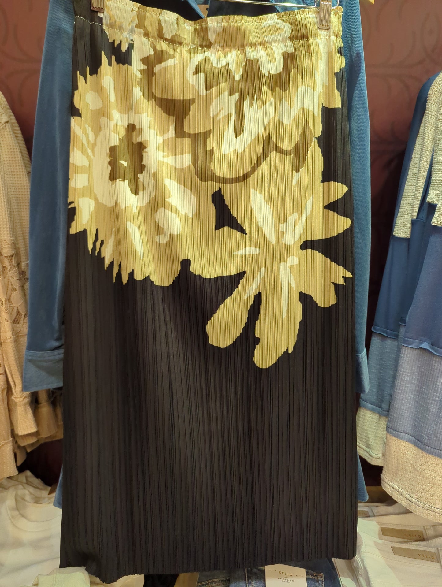 Black & Olive Pleated Skirt