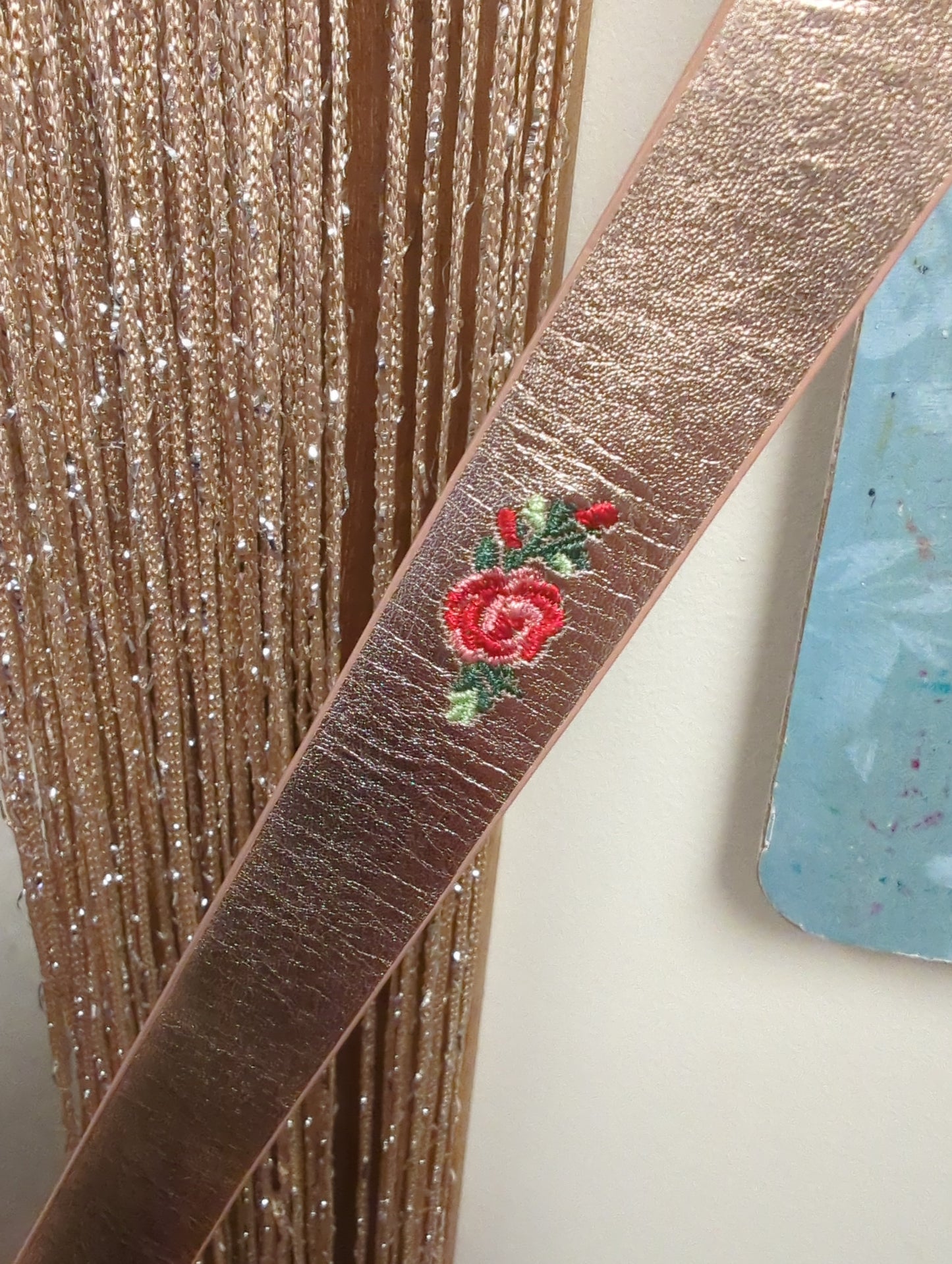 Champagne & Roses Belt